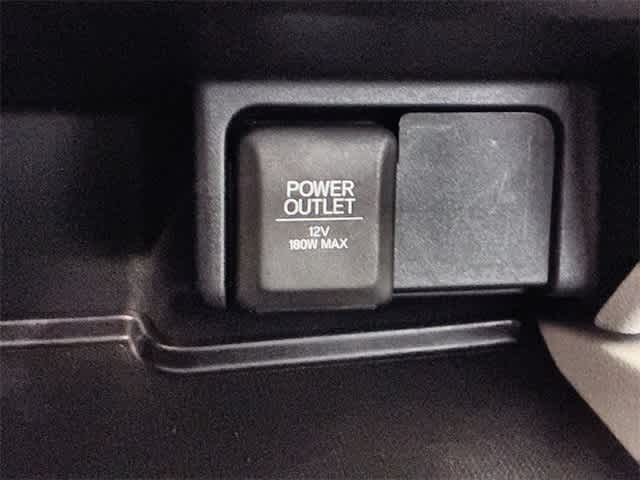 Thumbnail: 2017 Honda Ridgeline - 31