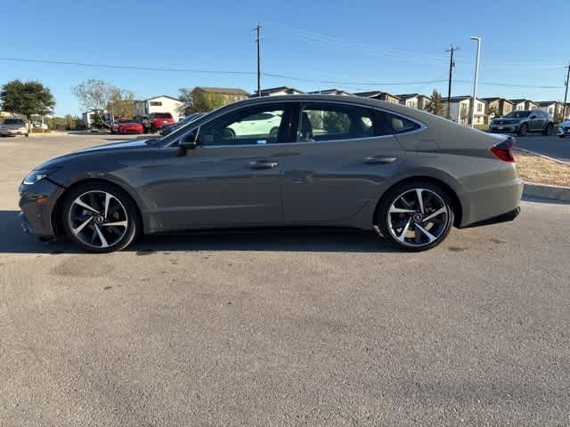 2021 Hyundai Sonata SEL Plus photo 2