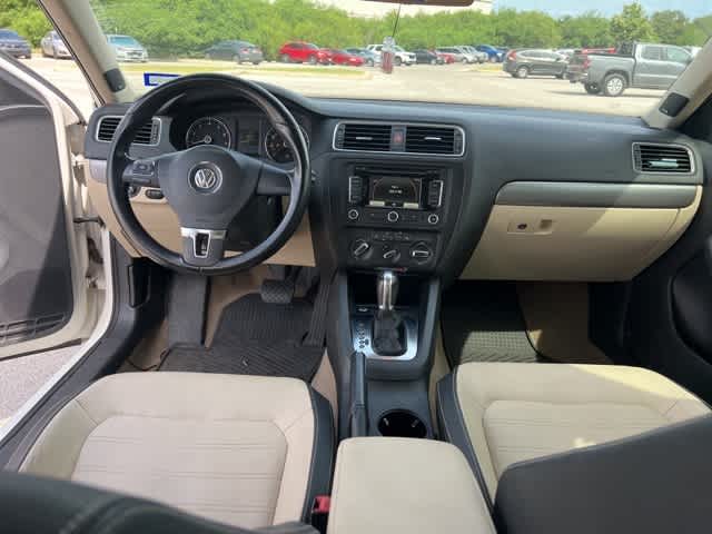 Thumbnail: 2012 Volkswagen Jetta - 19