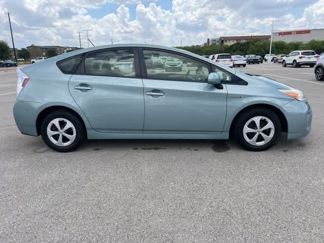 Thumbnail: 2015 Toyota Prius - 6
