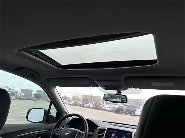 Thumbnail: 2016 Honda Pilot - 23