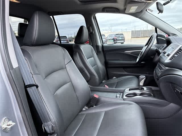 Thumbnail: 2019 Honda Ridgeline - 24