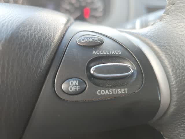 Thumbnail: 2014 Nissan Pathfinder - 15