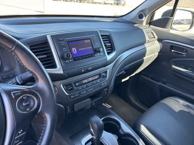 Thumbnail: 2019 Honda Ridgeline - 18