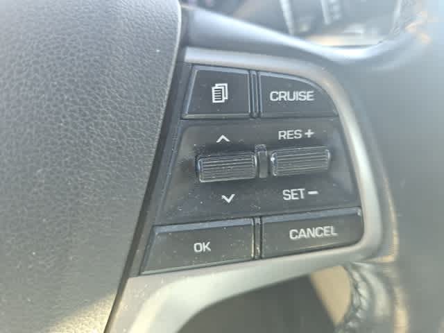 Thumbnail: 2017 Hyundai Elantra - 13