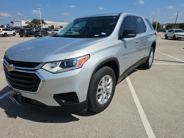 Thumbnail: 2021 Chevrolet Traverse - 4