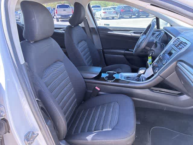 Thumbnail: 2016 Ford Fusion - 24