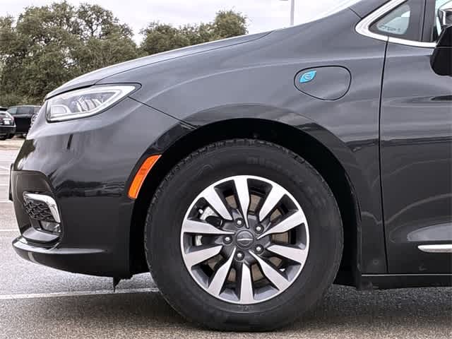 Thumbnail: 2023 Chrysler Pacifica - 14