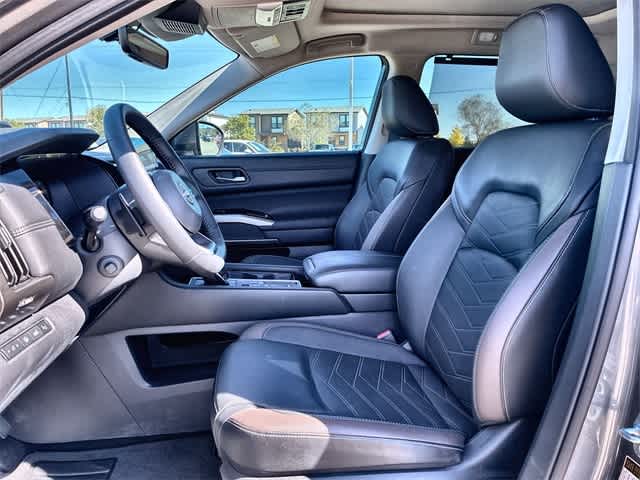 Thumbnail: 2025 Nissan Pathfinder - 17