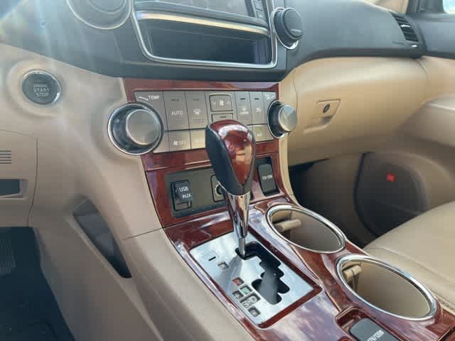 Thumbnail: 2013 Toyota Highlander - 19