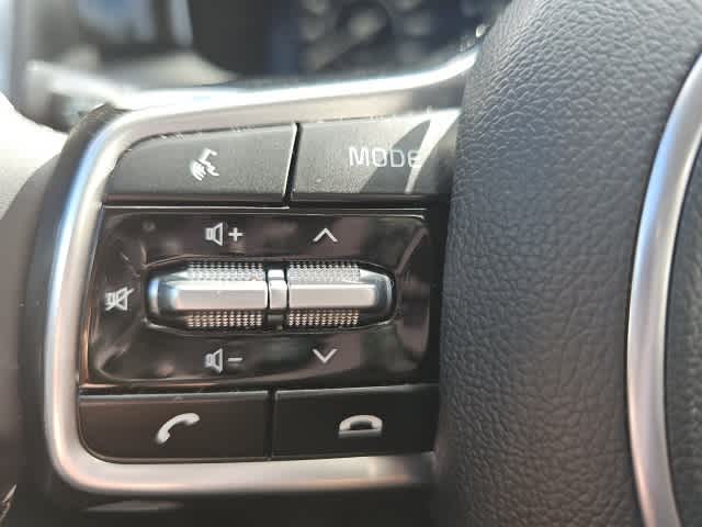Thumbnail: 2023 Kia Sorento - 13