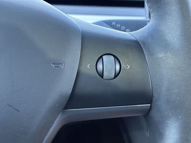 Thumbnail: 2023 Tesla Model Y - 27