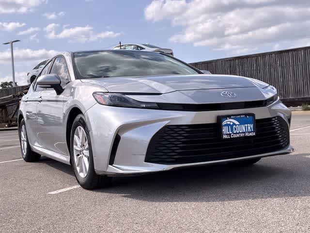 Thumbnail: 2025 Toyota Camry - 10