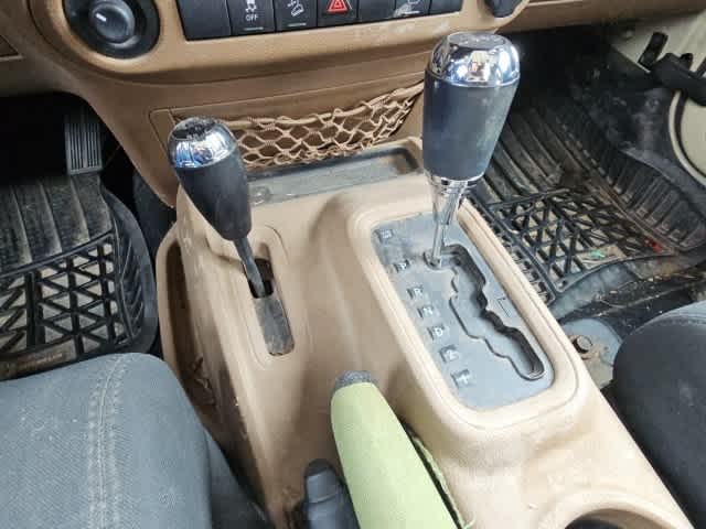 Thumbnail: 2011 Jeep Wrangler - 15