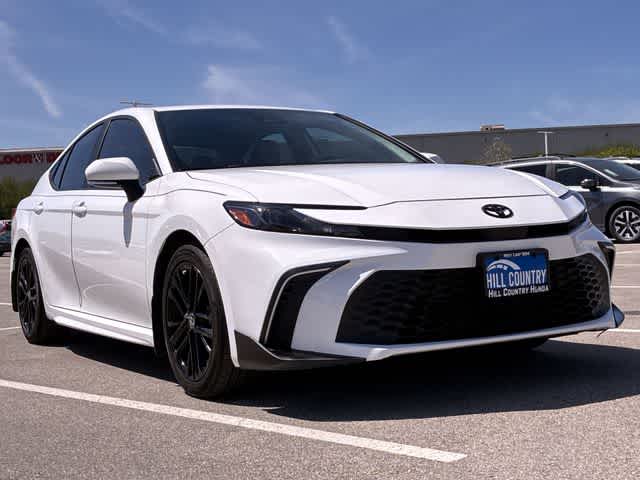 Thumbnail: 2025 Toyota Camry - 10