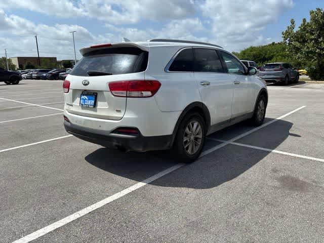 Thumbnail: 2018 Kia Sorento - 4