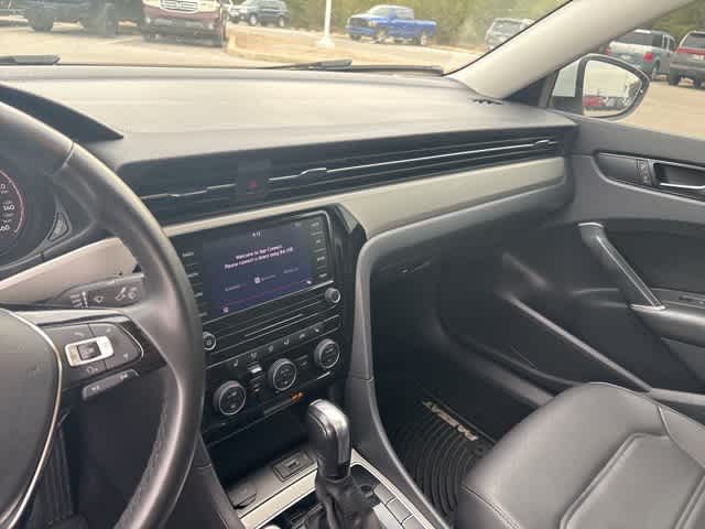 Thumbnail: 2022 Volkswagen Passat - 19