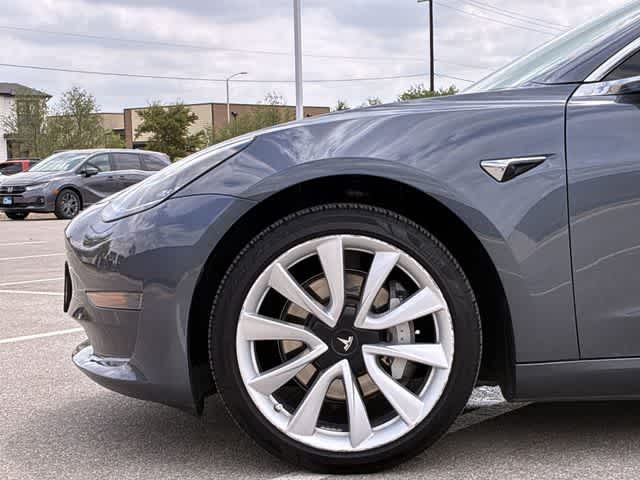 Thumbnail: 2020 Tesla Model 3 - 14