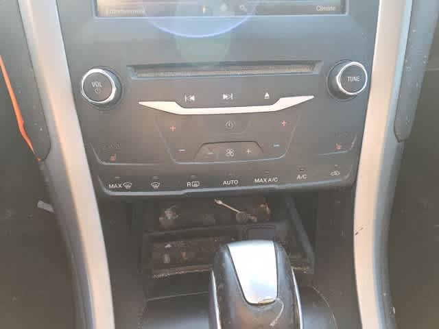 Thumbnail: 2013 Ford Fusion - 16