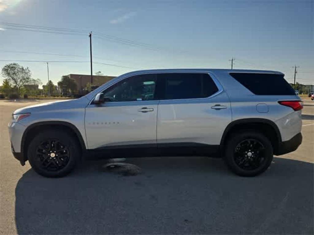 Used 2021 Chevrolet Traverse LS w/1LS SUV