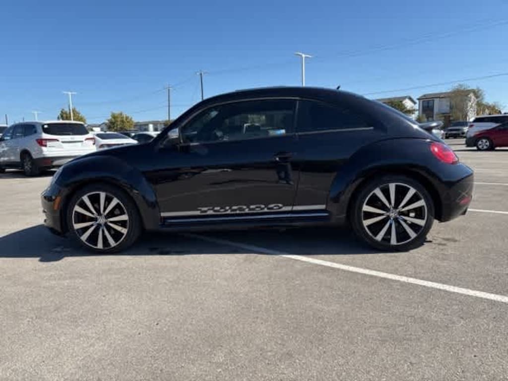 Used 2012 Volkswagen Beetle 2.0T Turbo w/Sunroof/Sound/PZEV Hatchback