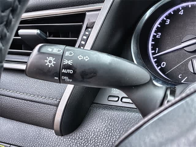 Thumbnail: 2020 Toyota Camry - 27