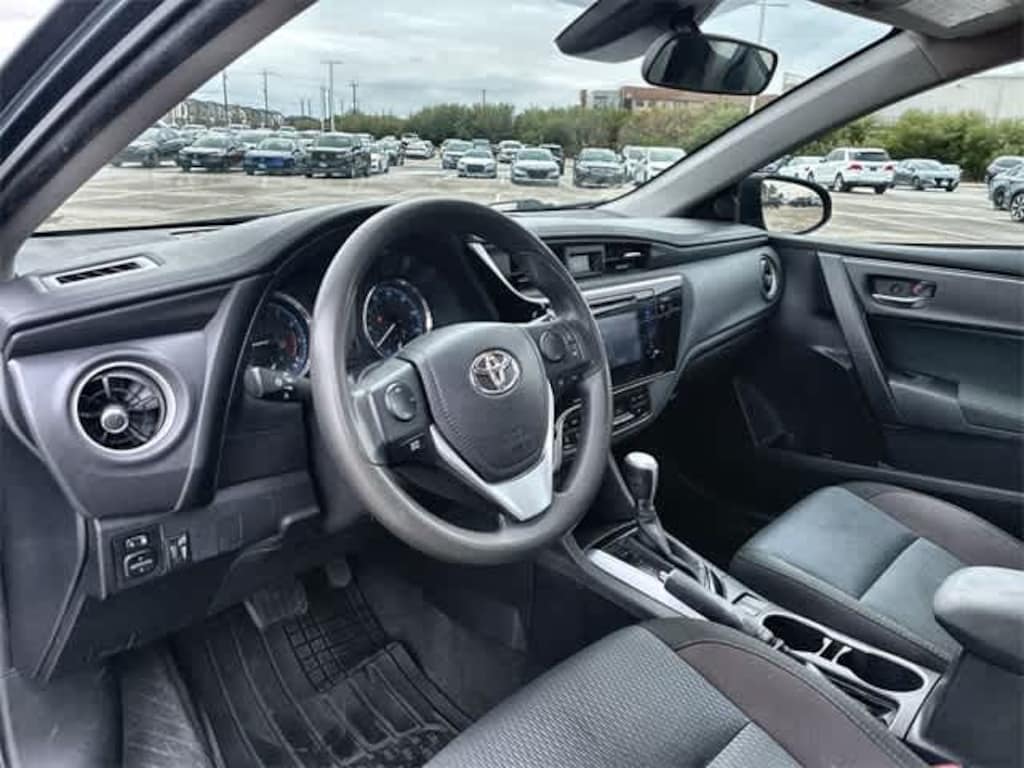 Used 2017 Toyota Corolla LE Sedan