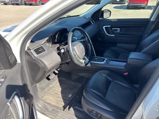 Thumbnail: 2017 Land Rover Discovery Sport - 9