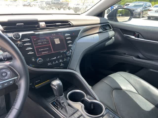 Thumbnail: 2020 Toyota Camry - 16