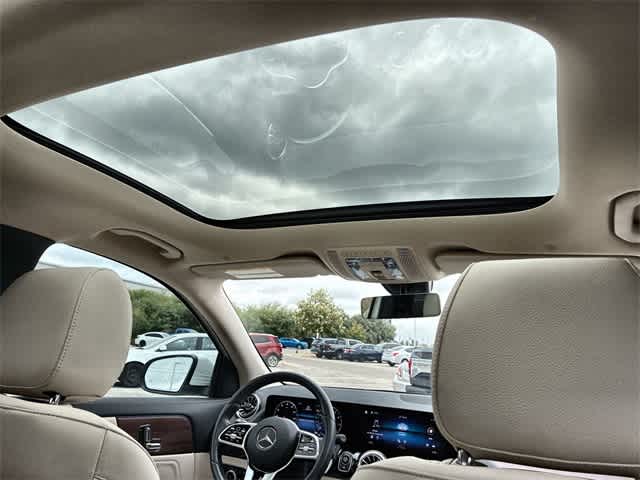 Thumbnail: 2023 Mercedes-Benz GLA - 23