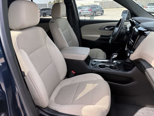 Thumbnail: 2023 Chevrolet Traverse - 22