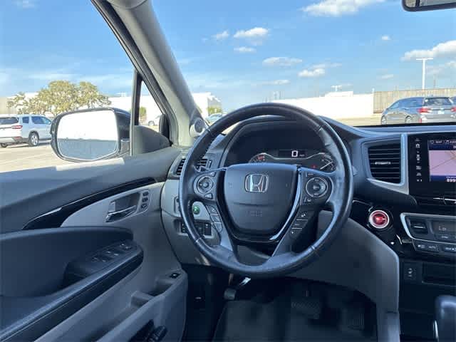 Thumbnail: 2019 Honda Ridgeline - 25