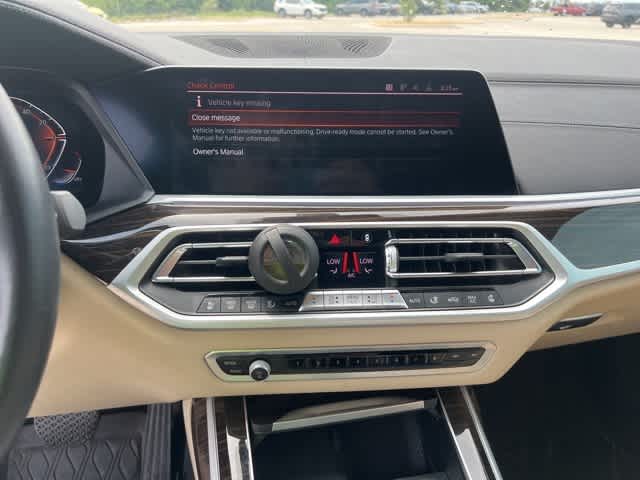 Thumbnail: 2021 BMW X7 - 16