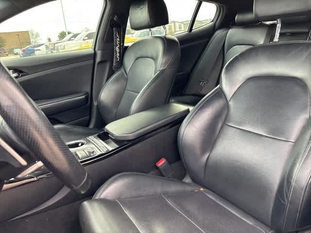 Thumbnail: 2022 Kia Stinger - 20