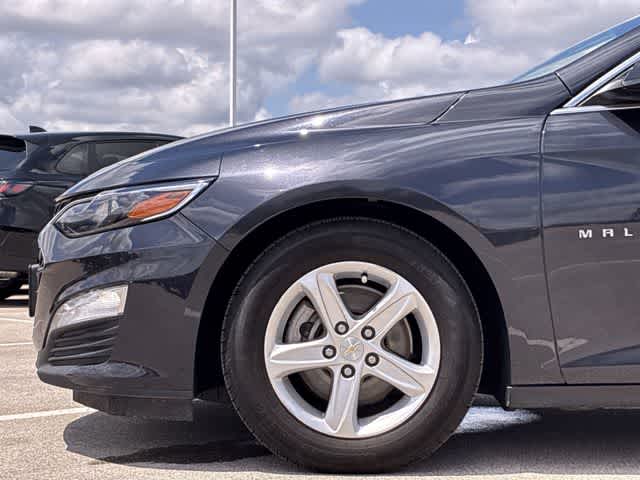 Thumbnail: 2023 Chevrolet Malibu - 14