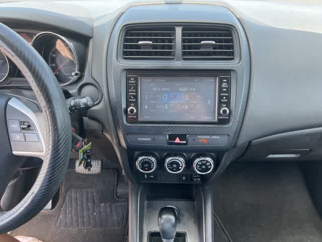 Thumbnail: 2018 Mitsubishi Outlander Sport - 20