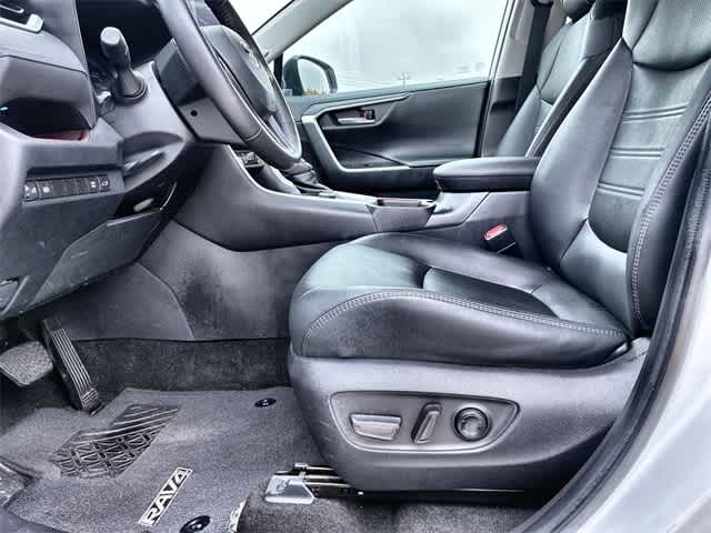 Thumbnail: 2023 Toyota RAV4 - 18