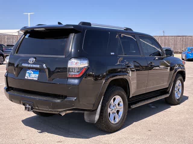 Thumbnail: 2021 Toyota 4Runner - 6