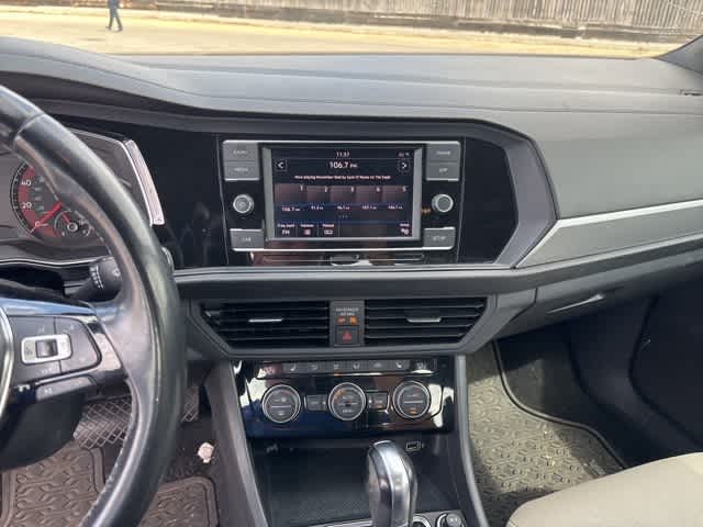 Thumbnail: 2019 Volkswagen Jetta - 19