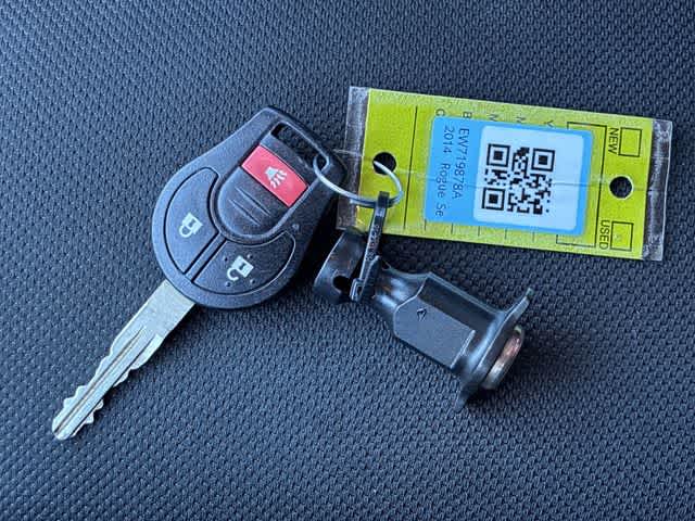 Thumbnail: 2014 Nissan Rogue - 36