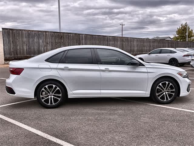 Thumbnail: 2023 Volkswagen Jetta - 7