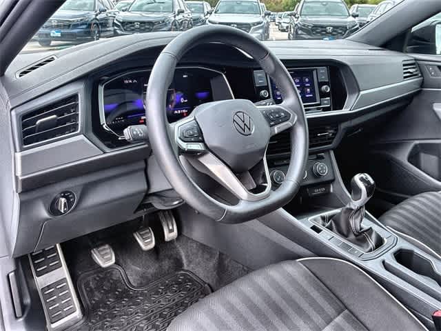 Thumbnail: 2023 Volkswagen Jetta - 2