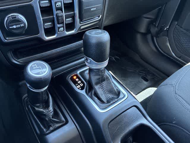 Thumbnail: 2022 Jeep Wrangler - 35