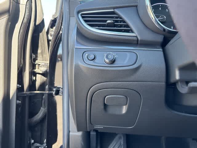 Thumbnail: 2018 Buick Encore - 10