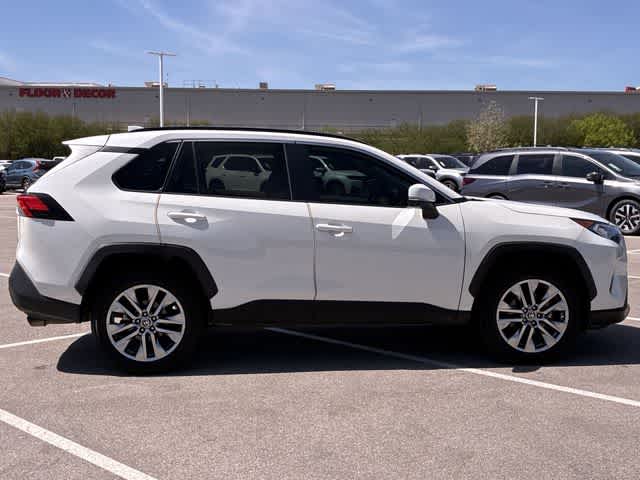 Thumbnail: 2021 Toyota RAV4 - 7