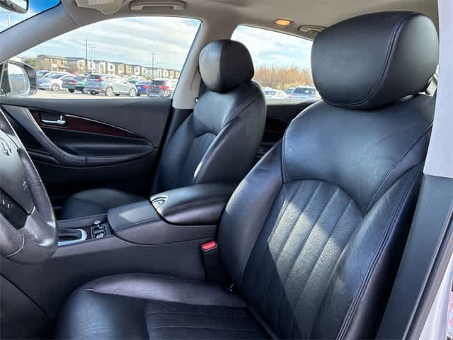 Thumbnail: 2017 INFINITI QX50 - 17