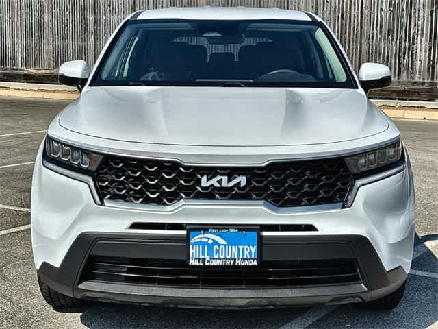 Thumbnail: 2023 Kia Sorento - 9