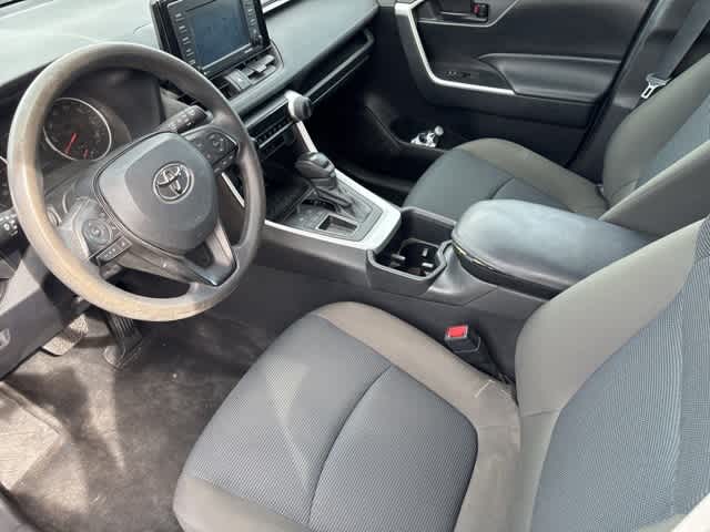 Thumbnail: 2022 Toyota RAV4 - 9