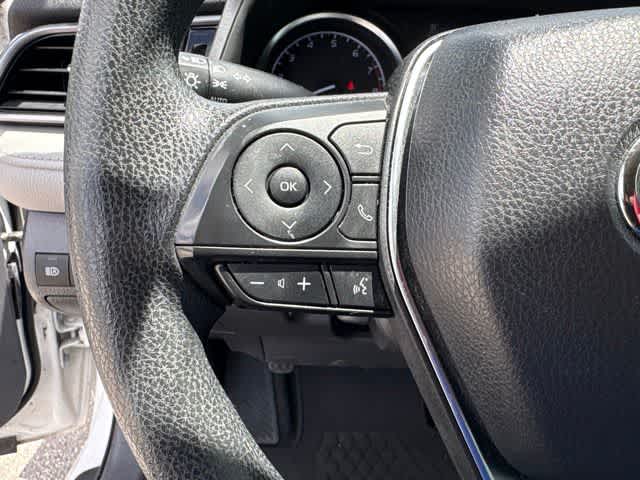 Thumbnail: 2019 Toyota Camry - 12