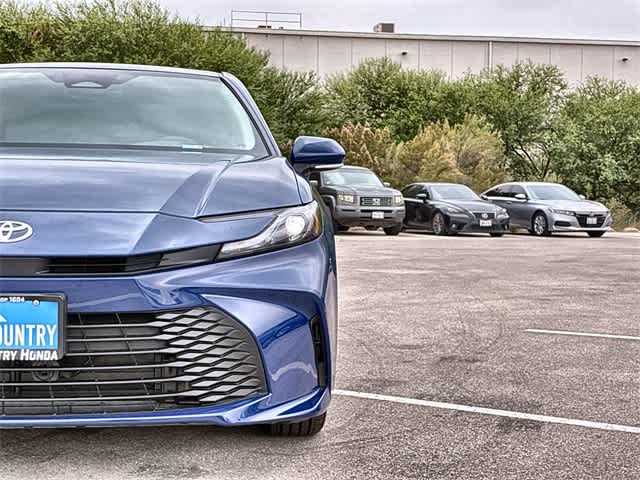 Thumbnail: 2025 Toyota Camry - 11